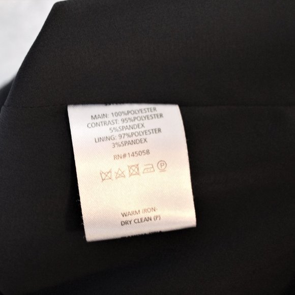 STYLESTALKER Plunging Neckline Crepe Maxi Dress - Picture 11 of 15